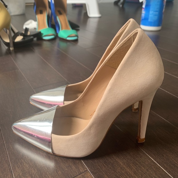 Zara Metal Cap Toe High Heel Shoe - Brand New 6 - Picture 3 of 5